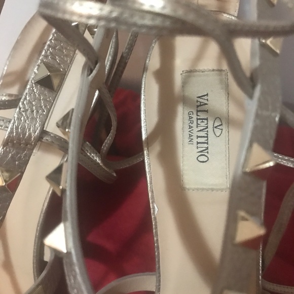 Valentino Rockstud Heels 41 - Picture 4 of 6